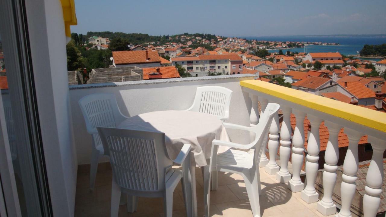 Apartments Dorkin Preko Exterior foto