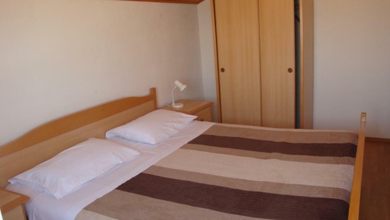 Apartments Dorkin Preko Exterior foto