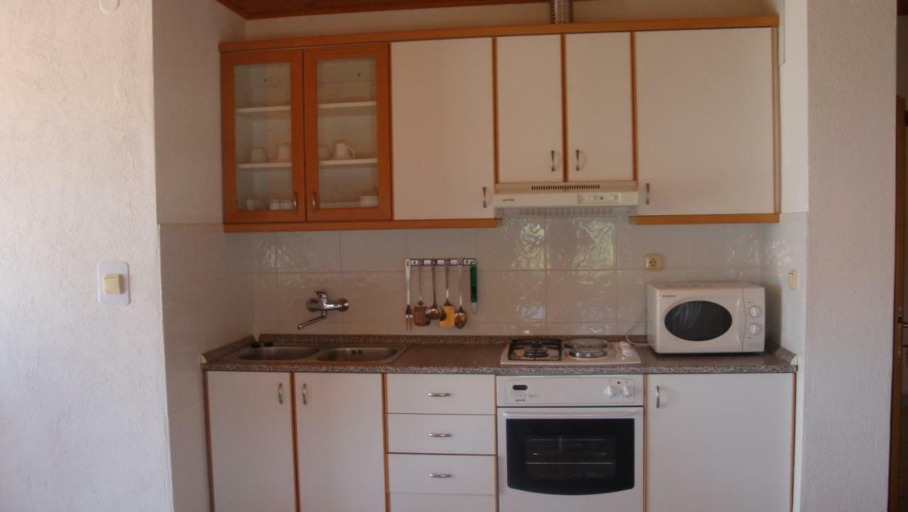 Apartments Dorkin Preko Exterior foto