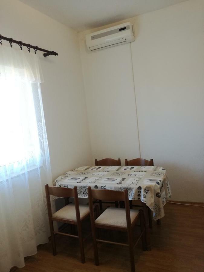 Apartments Dorkin Preko Exterior foto